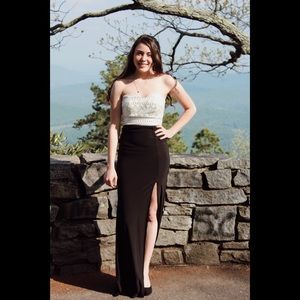 Meet your Posher, Caitlin